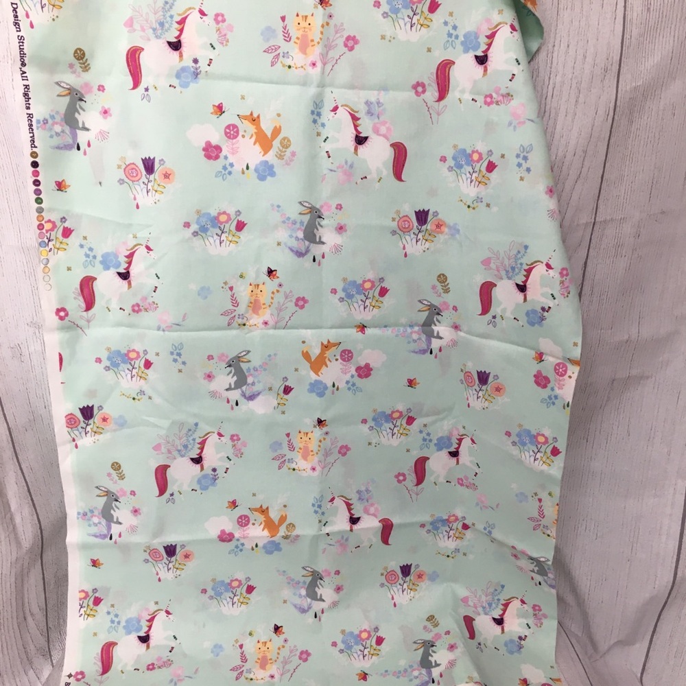 Floral animals 1 yard of fabric-NEW